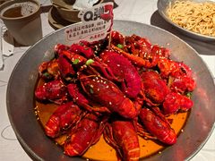 -巴厘龙虾·榜首油焖大虾(音乐学院·沿江酒馆店)