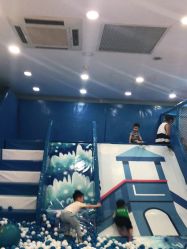 -爱婴室(上海浦建路店)