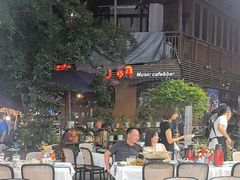 -刘姐啤酒鱼民族演艺餐厅(西街总店)