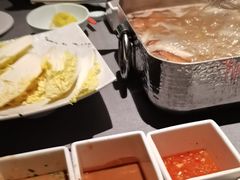 -左庭右院鲜牛肉火锅黑金店(陆家嘴中心店)