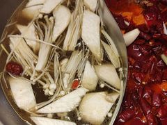 -沸炉重庆老火锅(军事博物馆店)