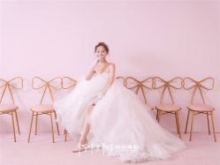 -红番婚纱礼服