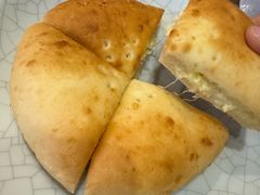 拉丝奶酪饼-蒙亨·手把肉·蒙古包文化主题餐厅(天恒广场店)