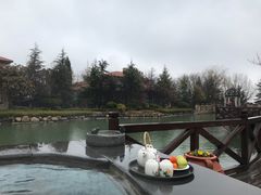 -芭东小镇温泉