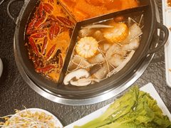 -渝里重庆火锅(航天城店)