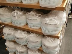 -名创优品(江南新地店)