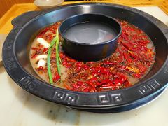 -黄潇洒老火锅(九眼桥宏济巷店)