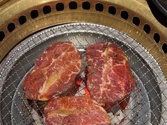 -山川小町·极番烧肉(新地假日广场店)