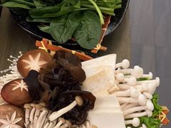 -湊湊火锅·茶憩(打浦桥日月光店)