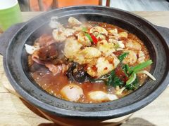 -极有家小鱼小鸡石锅煲(佳兆业店)