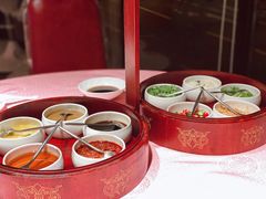 二层十味调料格-行家海鲜火锅酒家(静安寺店)