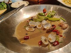 -五谷丰登农家院·地道胶东菜·海鲜烧烤(威海店)