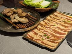 -草家酱蟹炭火烤肉店(珲春南路一店)