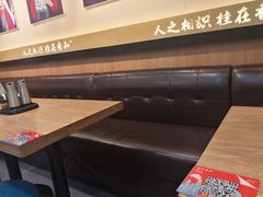 -桂在香知桂林米粉(红博中央公园店)