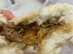 咸蛋黄超人包-老陶包子铺(南大西南村店)