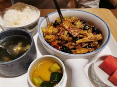 -轻蔬不用等·素食(江苏路店)