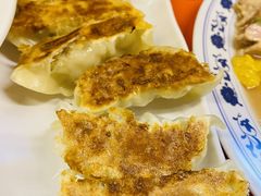 煎饺子-拉面莊夢語＆中华料理八椿
