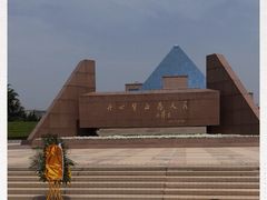 -上海市龙华烈士陵园