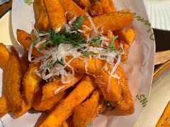 -JINNS锦时 steak&pizza(浸信会礼拜堂旧址店)