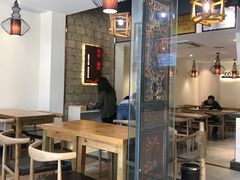 -熊大师牛羊粉(红谷凯旋店)