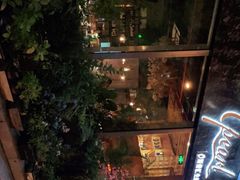 -斯普汇生蚝牛排馆(中骏世界城店)