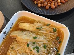 -许哥东北烧烤·铁丳烤串·宫后夹肉(繁花中心店)