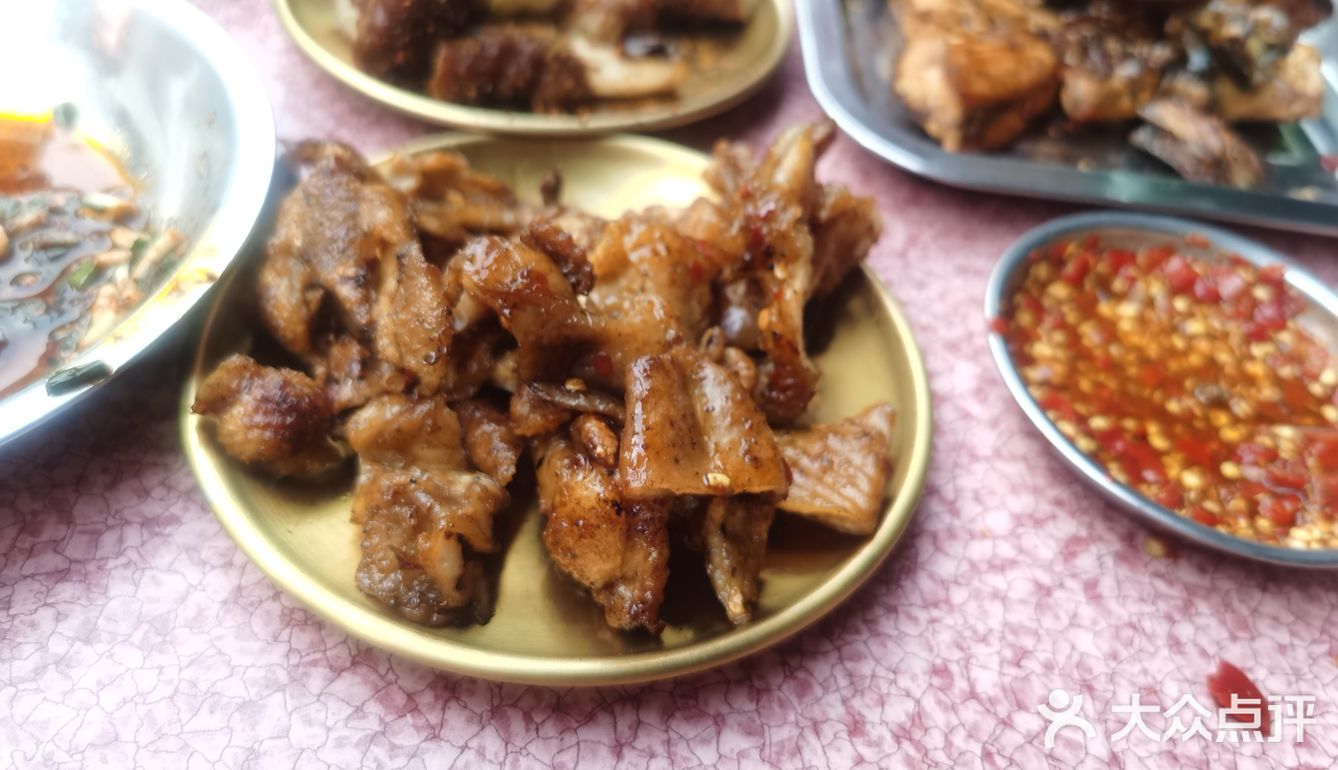 被**洗脑的烤鸡[调皮]