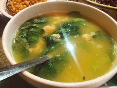 豌豆酥肉汤-陈麻婆豆腐总店