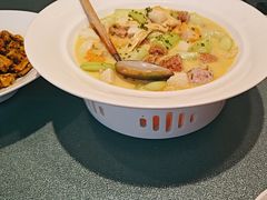 -江间有味·拼烧·鱼鲜·粤式靓汤(汉口江滩店)