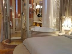 -上海白金汉爵大酒店(大零号湾国际会议中心店)
