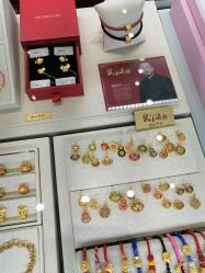 -潮宏基(大商新玛特店)