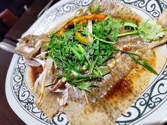 越式蒸多宝鱼-大头虾越式风味餐厅(光明广场店)