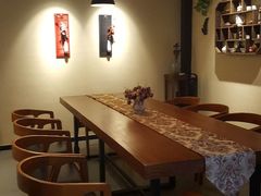 -小草屋轰趴馆别墅派对新场团建家庭聚会