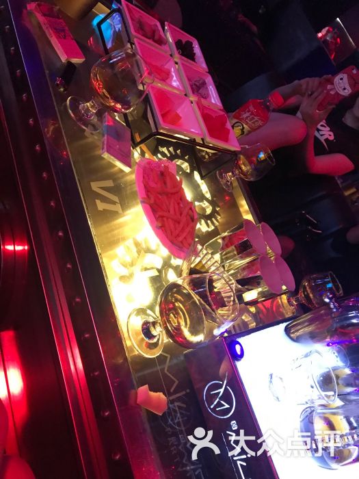 miumiu酒吧图片 - 第2张