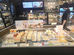 面包甜点陈列柜-多乐之日(和平伊势丹店)