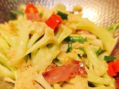 -香巴拉云南餐厅(华莱坞店)