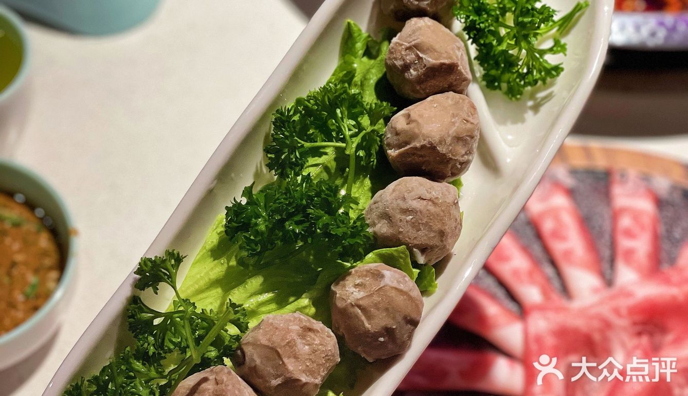 超正宗的重庆老火锅｜大口吃肉美滋滋