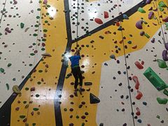 -问山MountQuest攀岩馆