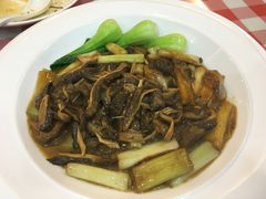 -鲁班小馆(政四街店)
