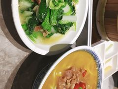 -月枫江南小馆(绿地缤纷广场店)