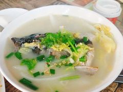 鱼头豆腐汤-阳江河堤老牌曾记美食