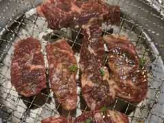 -山川小町·极番烧肉(新地假日广场店)
