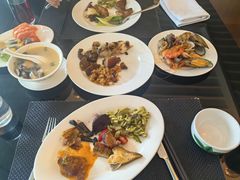 -圣丰索菲特·2 On 988 Café 自助餐厅
