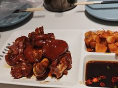 -老周家酱卤猪蹄私房菜(克拉玛依西街店)