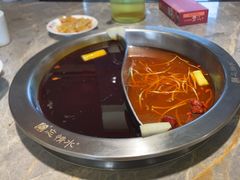 -忘情水鱼头·鲜鱼火锅(滨江中路店)