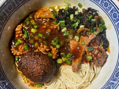 -沪西老弄堂面馆(定西路店)