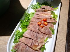 香菜拌牛肉-望蓉城·古法酸菜鱼·川小馆(金桥国际店)