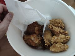 -肯德基(成山路地铁站店)