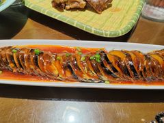 -东口码头·烧鸽子·鱼头泡饼·地方菜(金鹰悦城店)