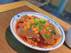 -肖四女乐山跷脚牛肉(南汇大学城生活广场店)